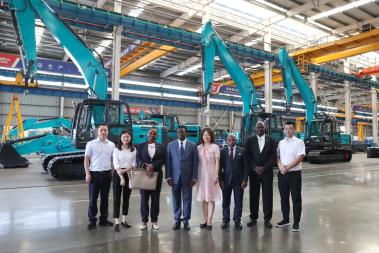 H. E. Ambassador Allan Chintedza visited Sanhe Group on 14 July 2022